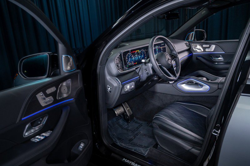 New 2025 Mercedes-Benz Maybach GLS 600 4MATIC image 9