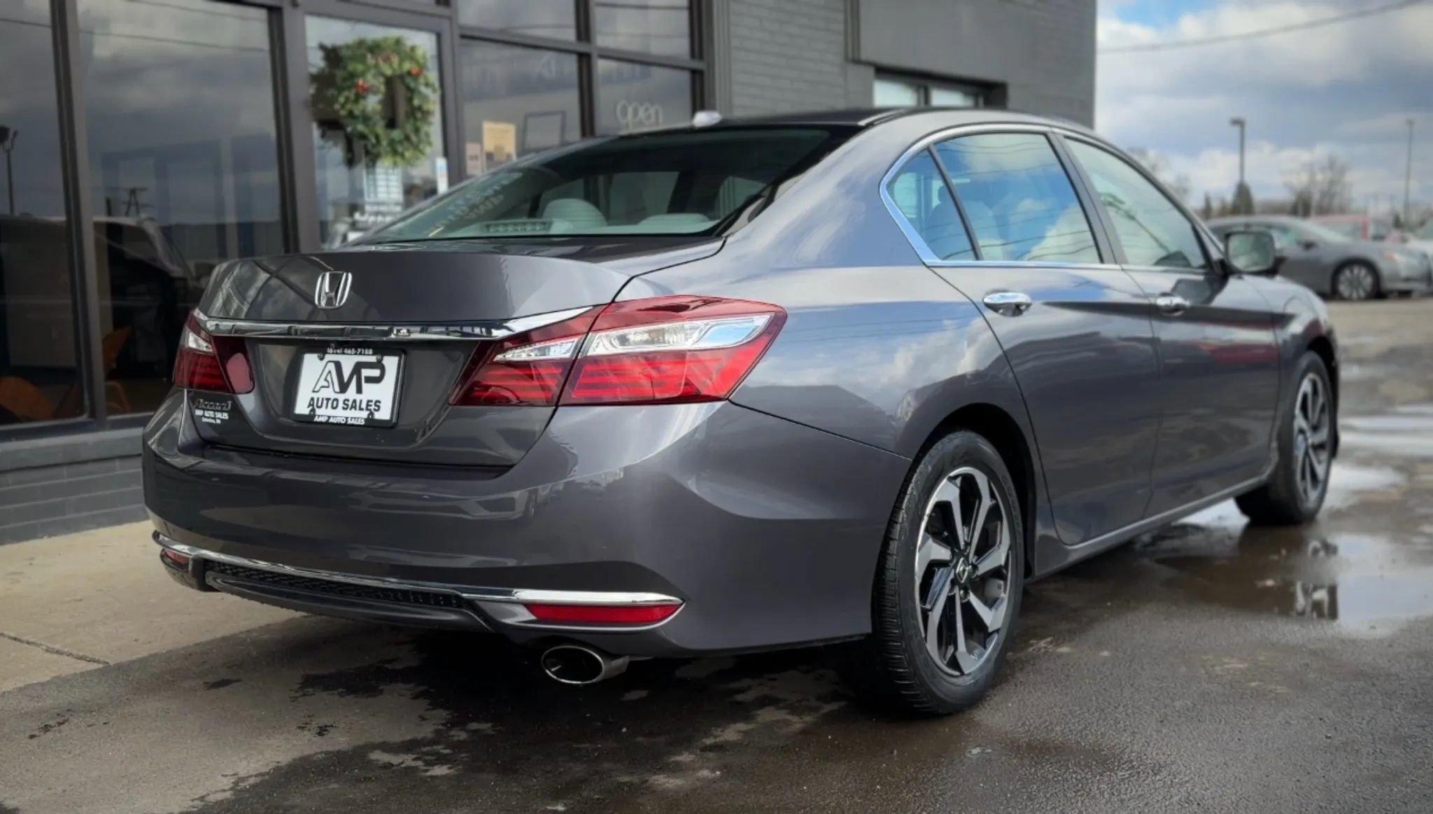 Used 2017 Honda Accord EX image 4