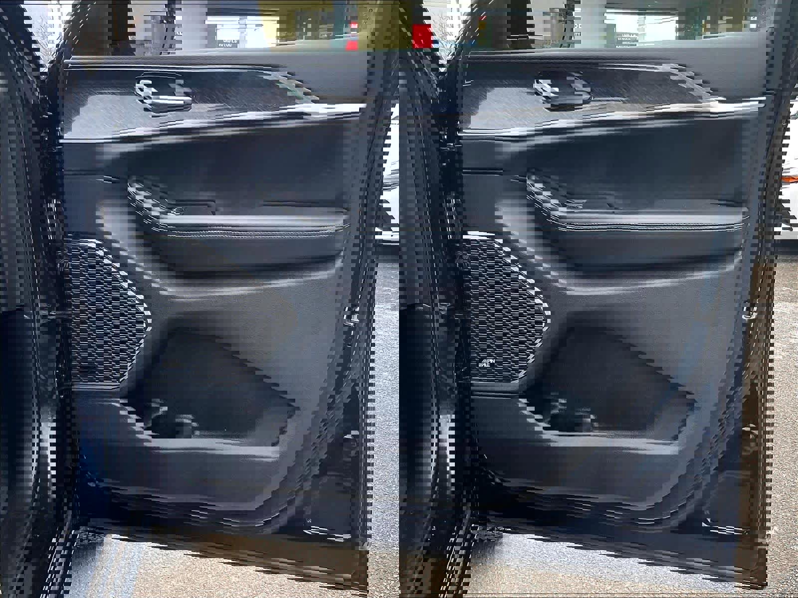 Used 2023 Jeep Grand Cherokee Trailhawk image 12