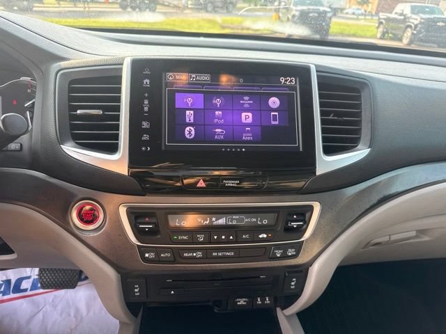 Used 2017 Honda Ridgeline RTL-T image 16