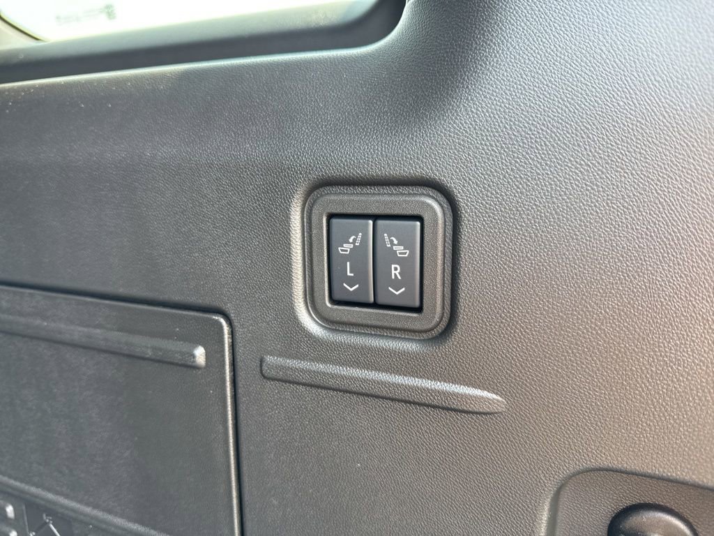 New 2025 GMC Hummer EV 2X image 22