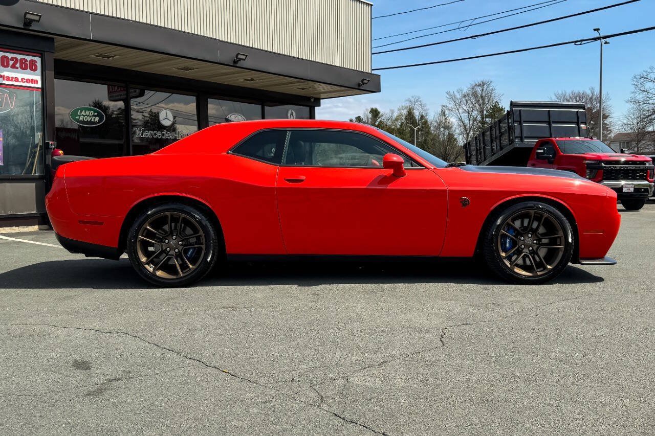 Used 2023 Dodge Challenger SRT Hellcat RWD image 15