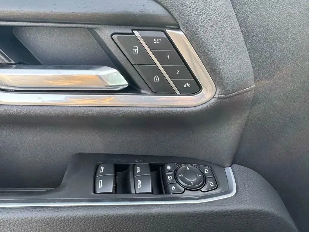 New 2026 GMC Sierra 2500 Denali w/ Technology Package AWD/4WD image 15