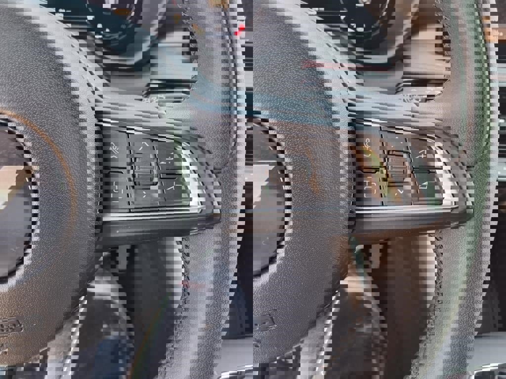 Used 2024 Dodge Hornet GT image 9