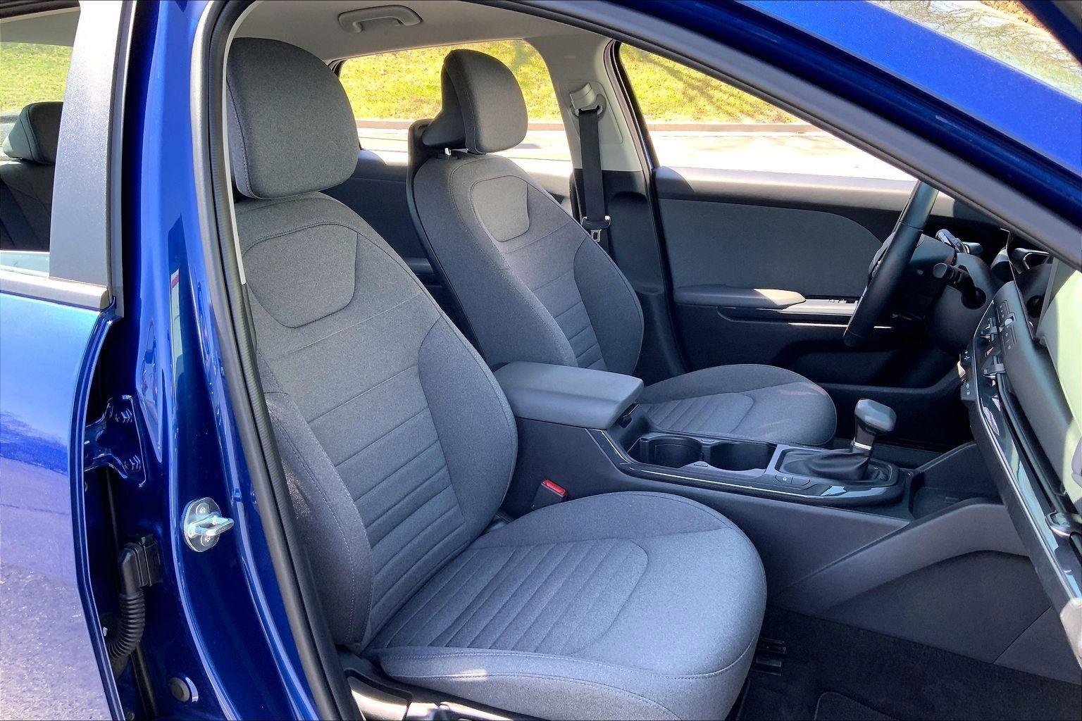 Used 2025 Kia K4 EX image 7