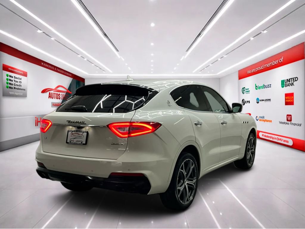 Used 2020 Maserati Levante image 8