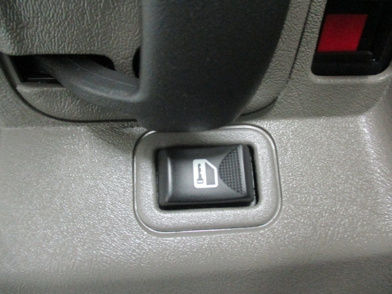 Used 2024 GMC Savana 2500 w/ Driver Convenience Package image 14