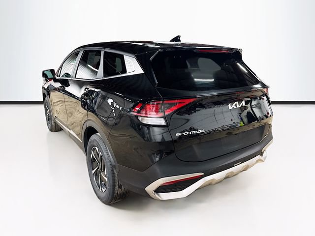Used 2023 Kia Sportage LX image 5