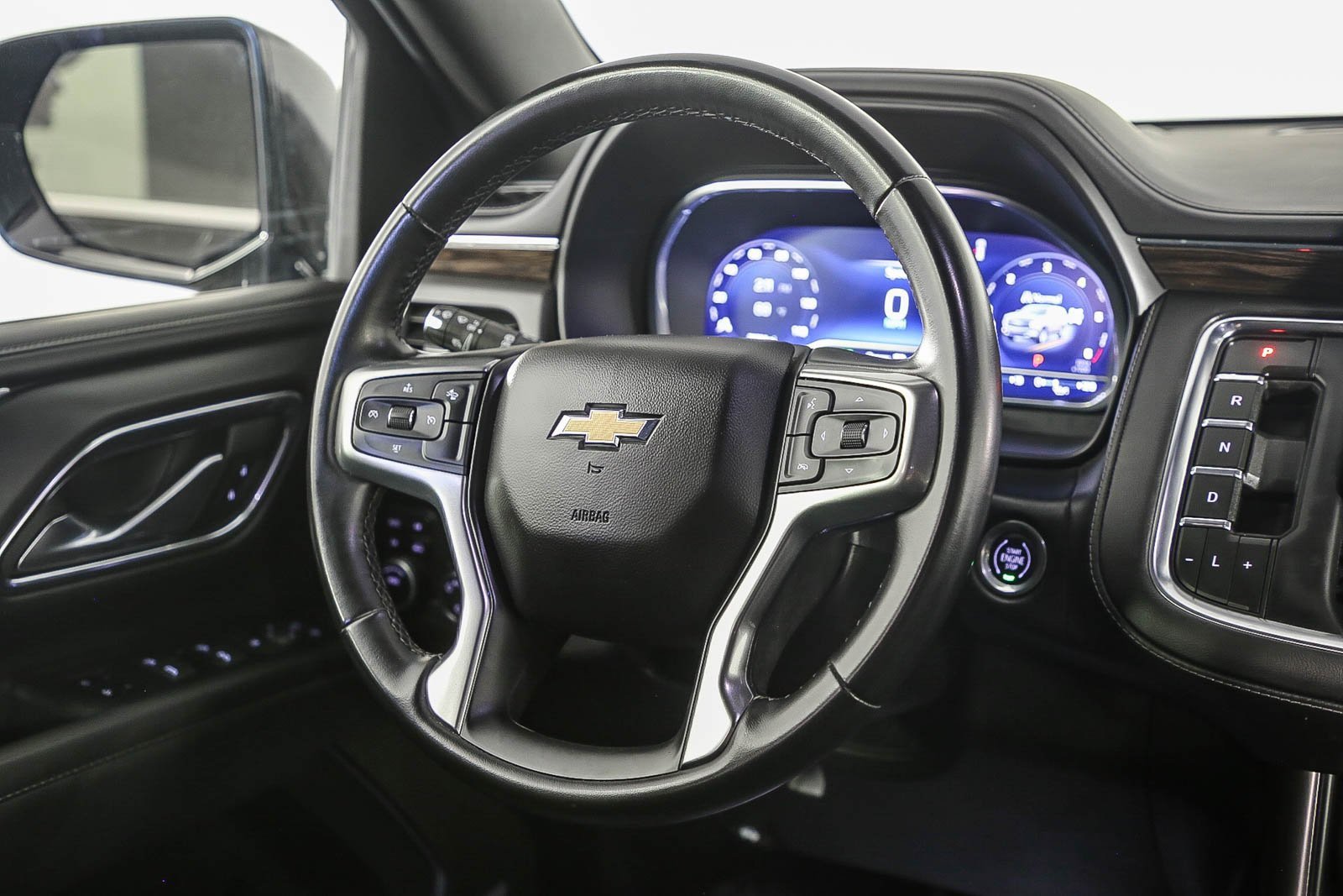 Used 2023 Chevrolet Suburban LT image 13