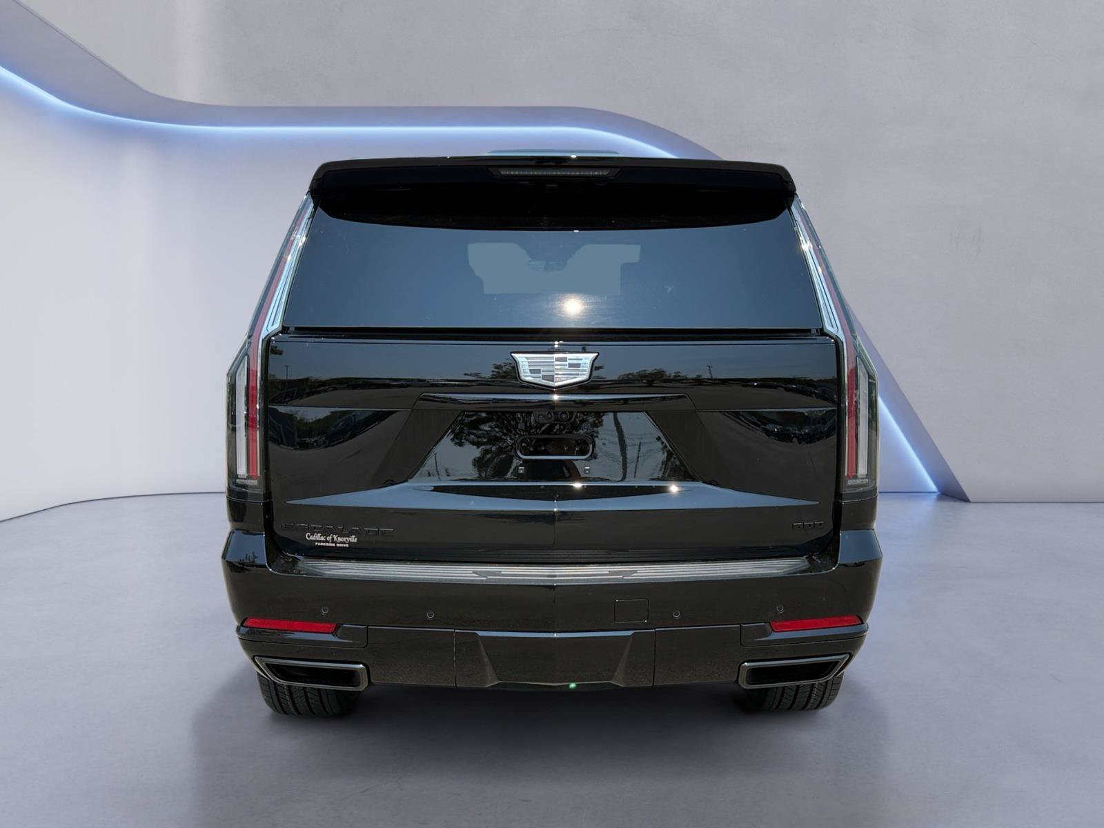 New 2026 Cadillac Escalade Platinum Sport w/ LPO, ONYX Package AWD/4WD image 4