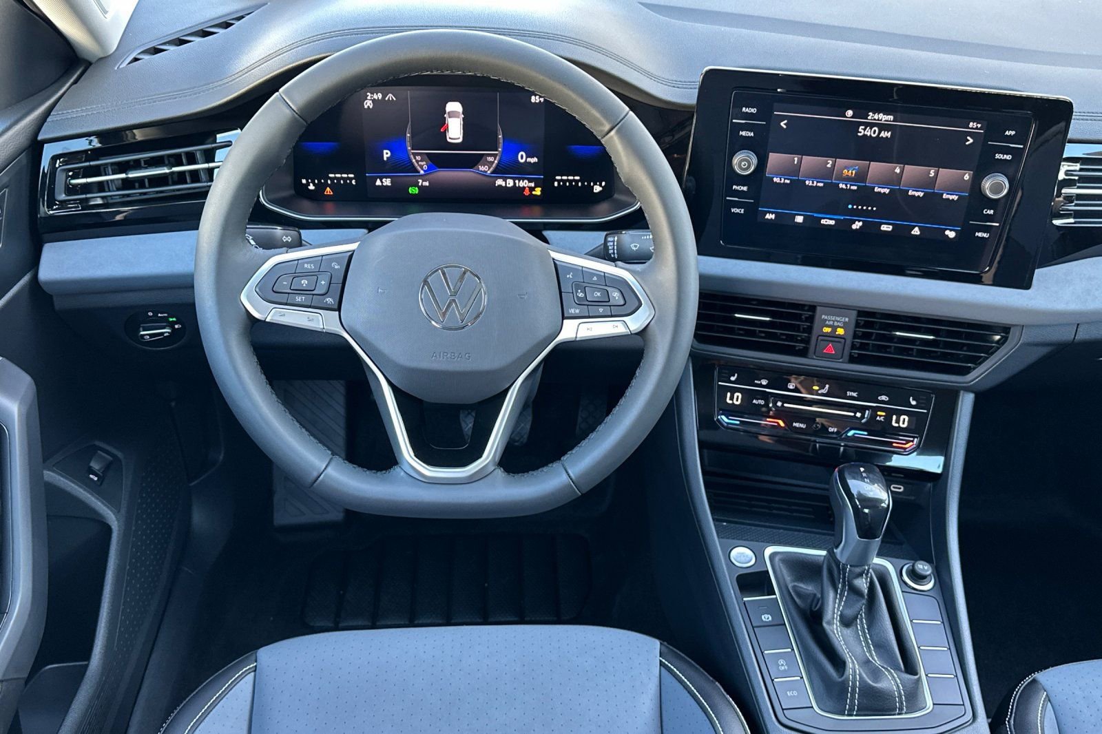 New 2026 Volkswagen Jetta SE FWD image 12