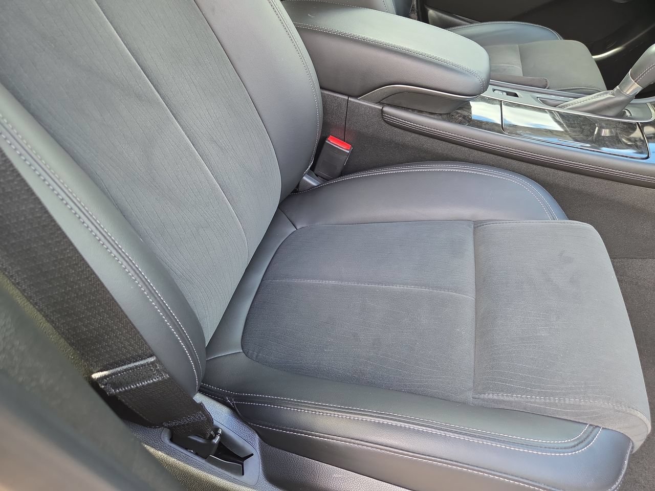 Used 2015 Buick LaCrosse FWD image 18