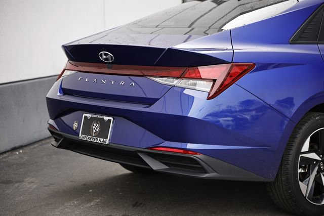 Used 2023 Hyundai Elantra SEL w/ Convenience Package image 8