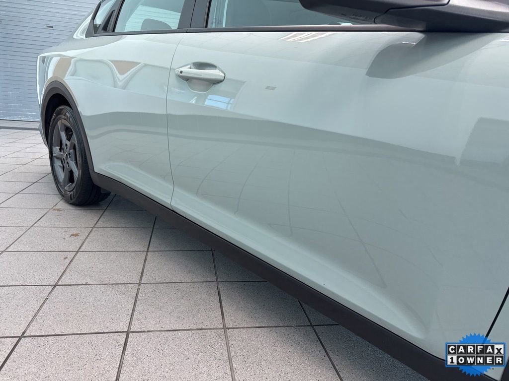 Used 2025 Kia K4 LXS image 17