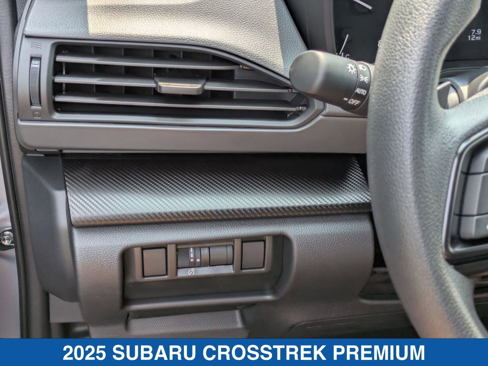 Certified 2025 Subaru Crosstrek 2.0i Premium image 26