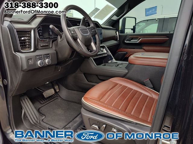 Used 2024 GMC Sierra 2500 Denali Ultimate w/ Max Trailering Package image 2