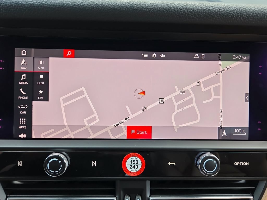 Certified 2026 Porsche Macan AWD/4WD image 11