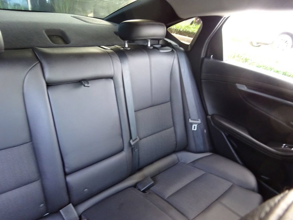Certified 2018 Chevrolet Impala LT w/ LT Entertainment Package FWD image 17