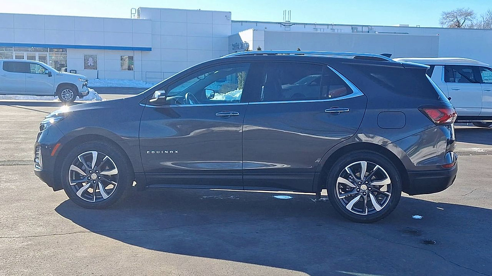 Certified 2022 Chevrolet Equinox Premier w/ LPO, Floor Liner Package image 8