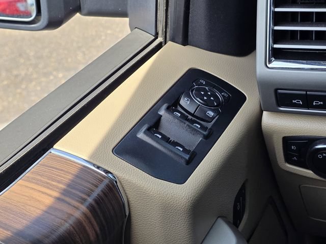 Used 2015 Ford F150 Lariat RWD image 17