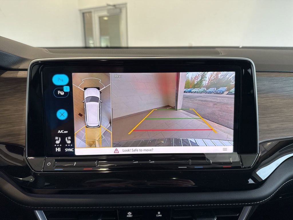 New 2026 Volkswagen Atlas SEL Premium R-Line image 22