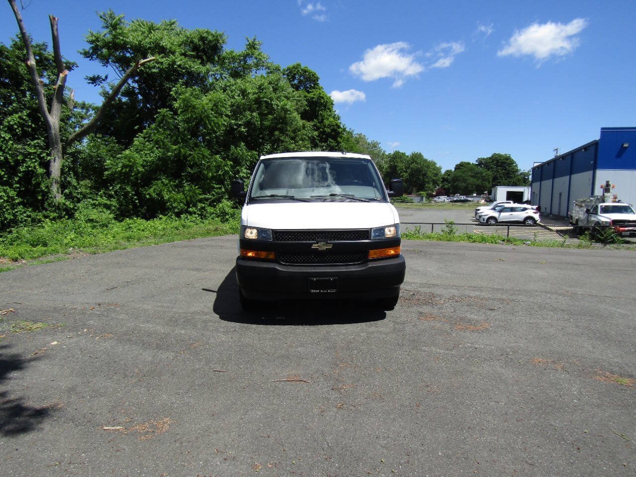 Used 2021 Chevrolet Express 2500 w/ Driver Convenience Package RWD image 9