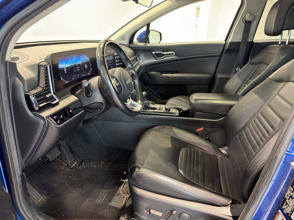 Used 2023 Kia Sportage SX image 12