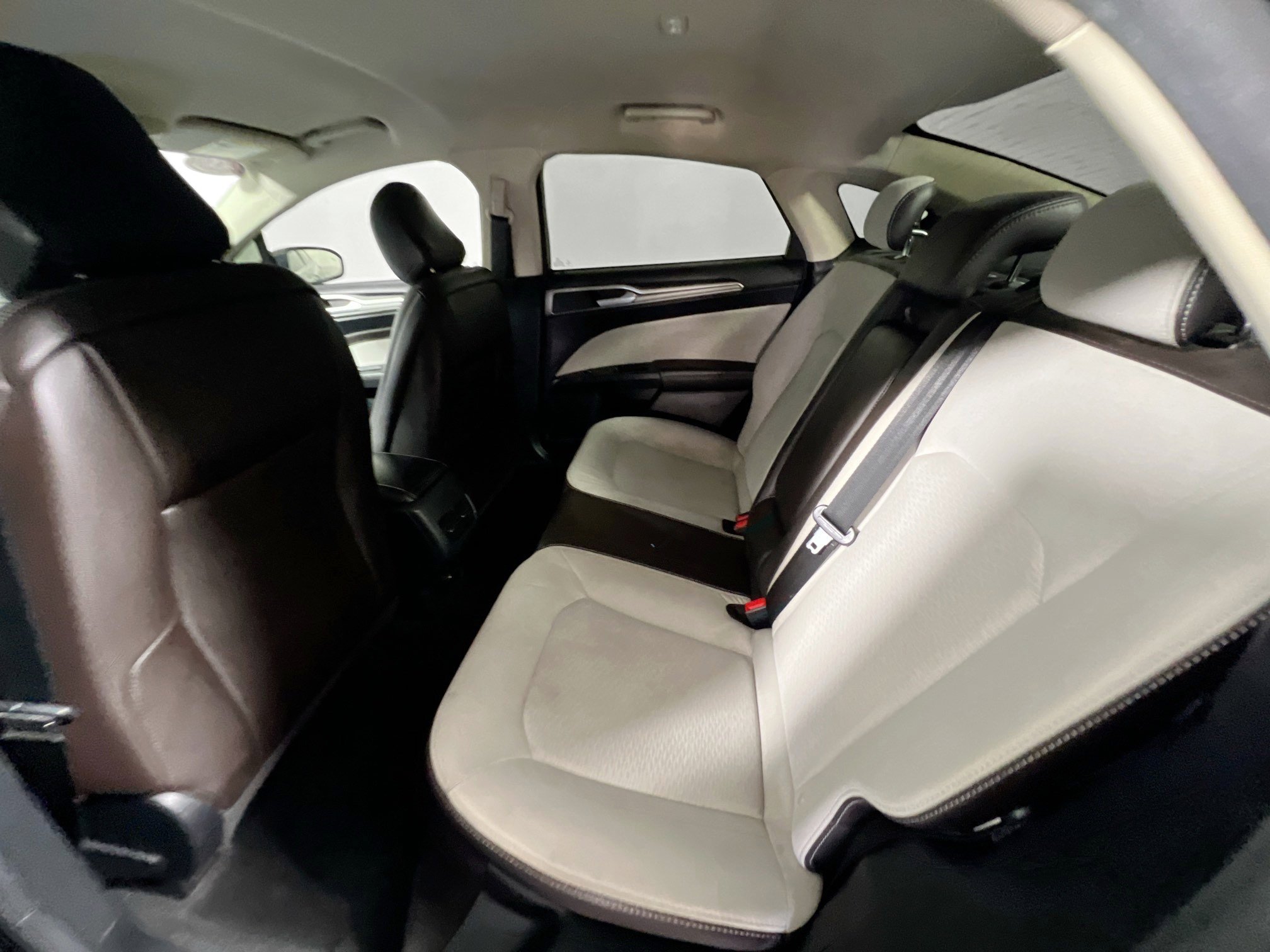 Used 2020 Ford Fusion SE w/ Equipment Group 151A image 29