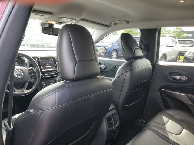 Used 2019 Jeep Cherokee Limited AWD/4WD image 11