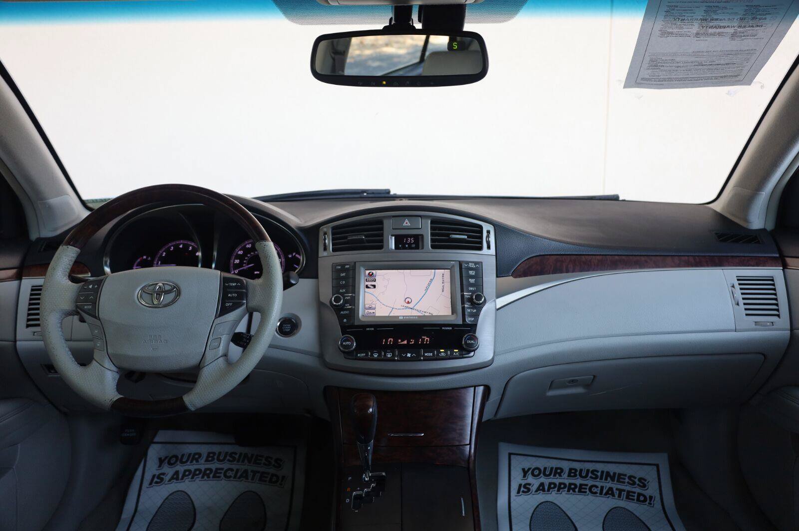 Used 2011 Toyota Avalon Limited FWD image 34