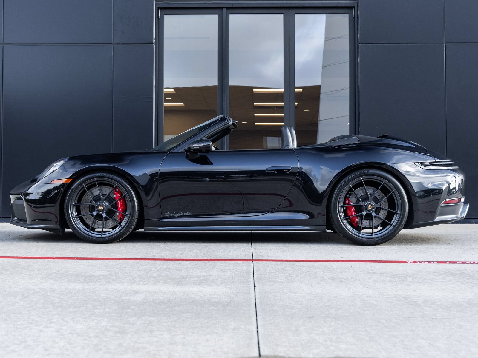 Certified 2026 Porsche 911 Carrera 4 GTS AWD/4WD image 2
