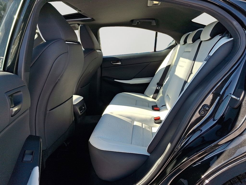 Used 2025 Lexus IS 350 F Sport w/ Navigation Package image 8