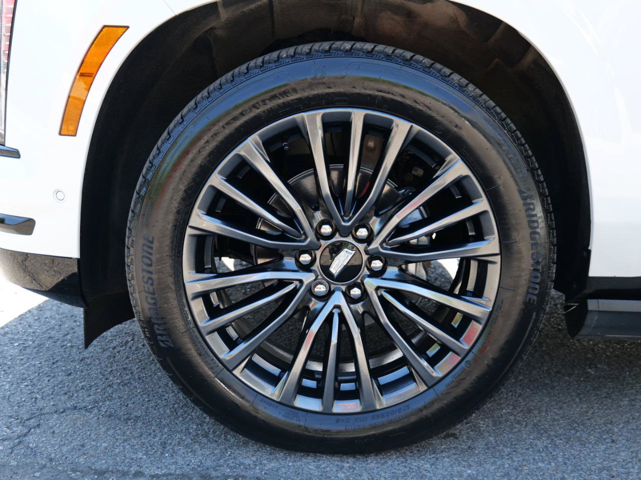 Used 2025 Cadillac Escalade Sport Platinum w/ LPO, Floor Liner Package AWD/4WD image 72