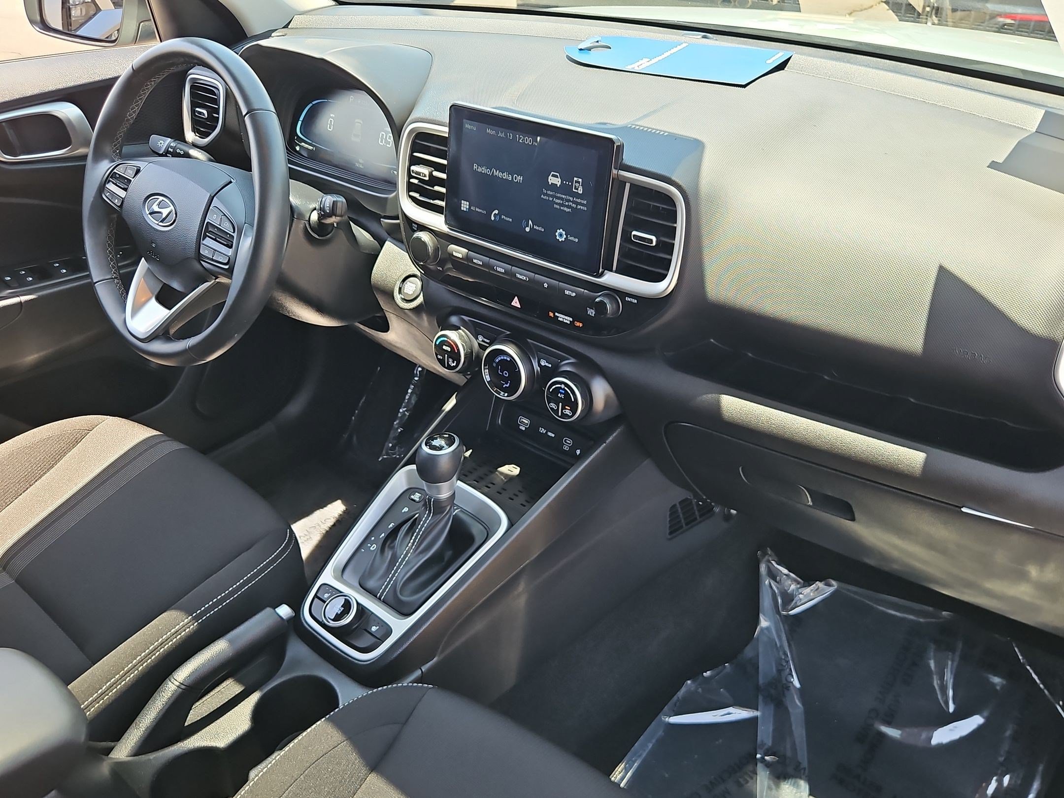 Certified 2026 Hyundai Venue SEL FWD image 26