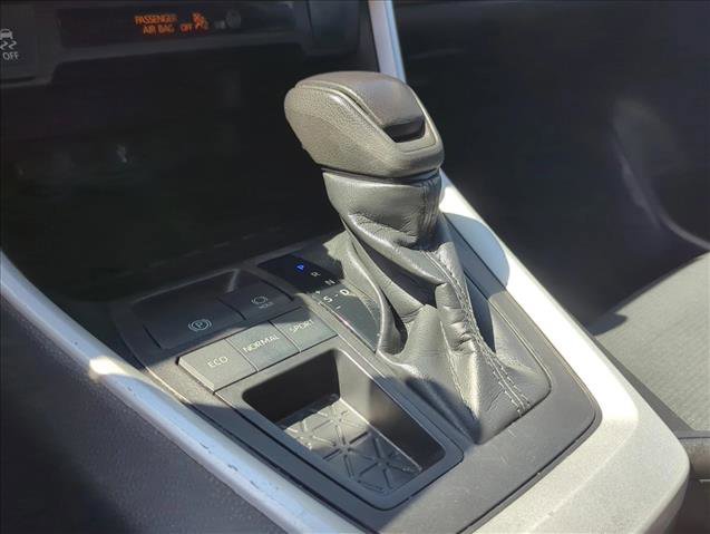 Certified 2021 Toyota RAV4 LE FWD image 22