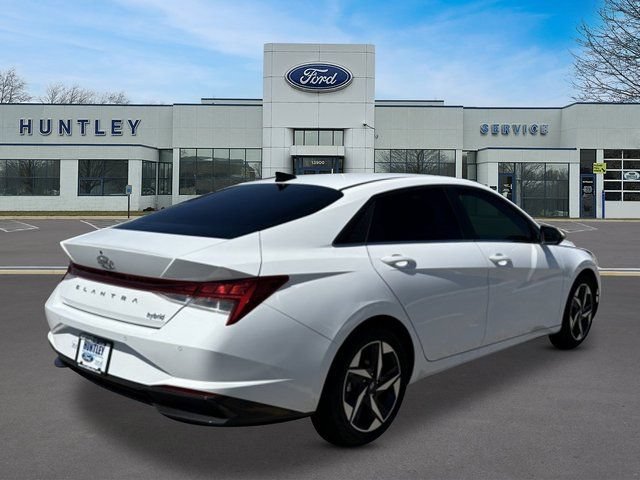 Used 2023 Hyundai Elantra Limited w/ Cargo Package FWD image 4
