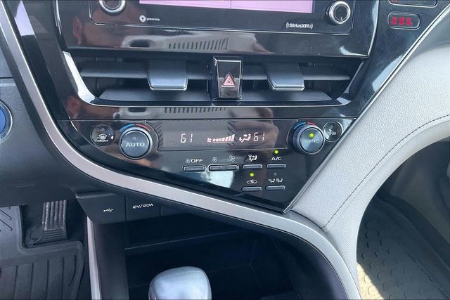 Used 2022 Toyota Camry SE FWD image 32