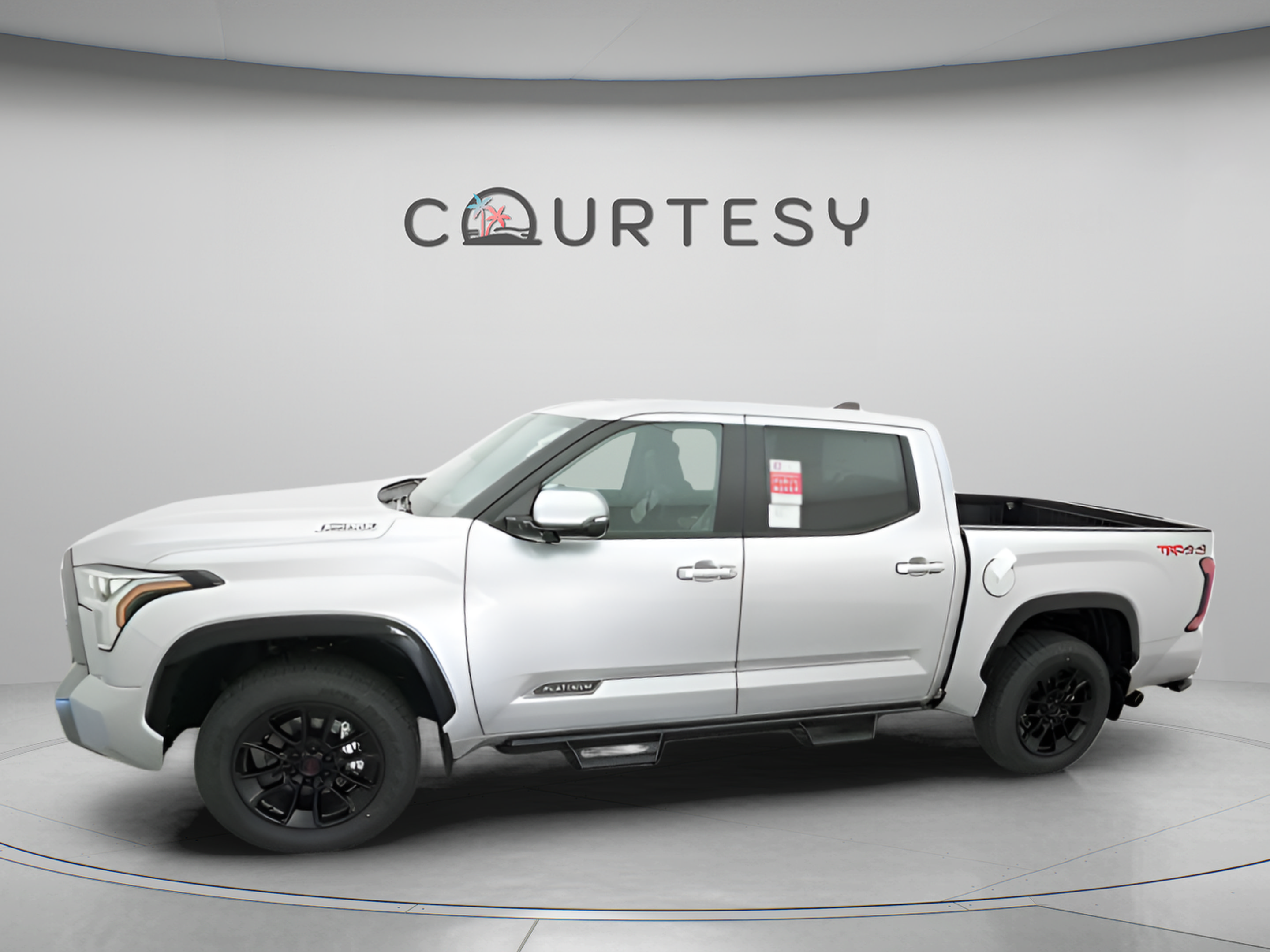 Certified 2025 Toyota Tundra Platinum w/ TRD Off-Road Package AWD/4WD image 6
