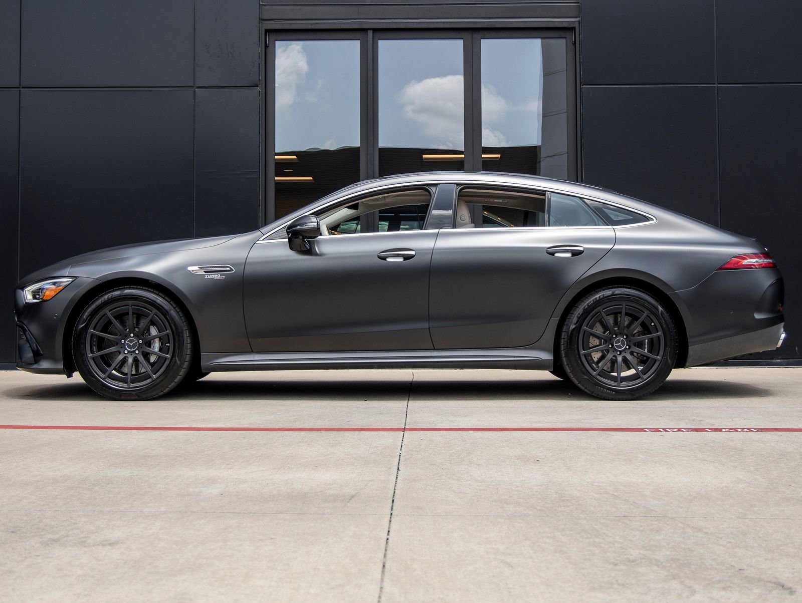 Used 2023 Mercedes-Benz AMG GT 43 image 9