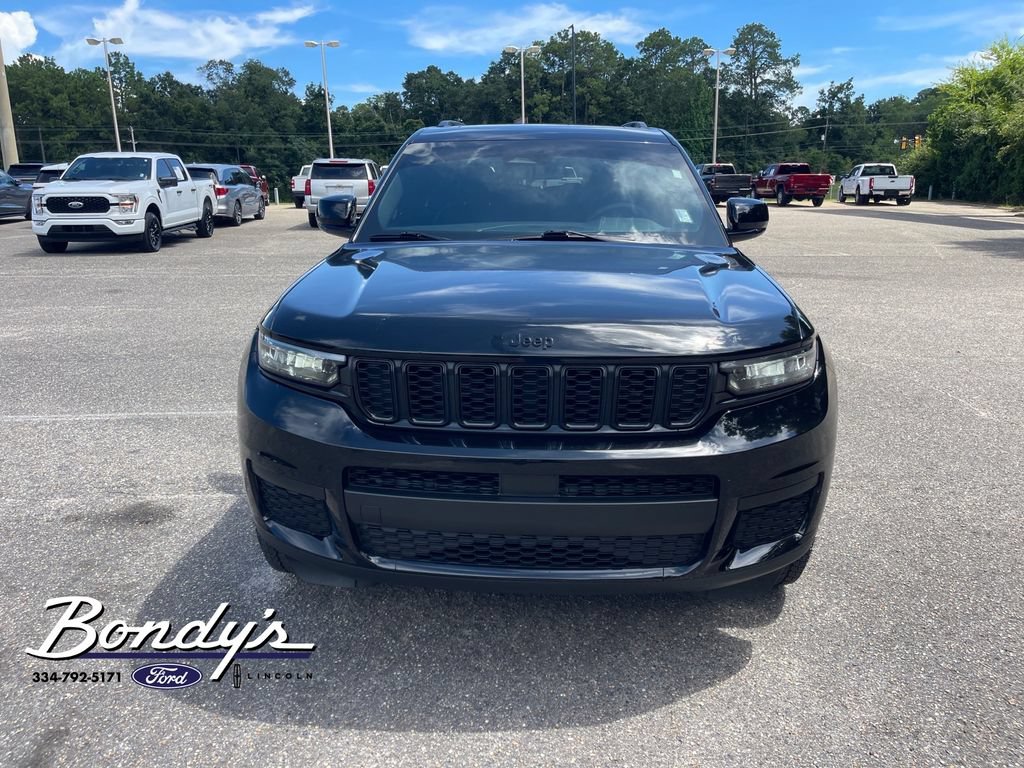 Used 2025 Jeep Grand Cherokee L Altitude AWD/4WD image 2