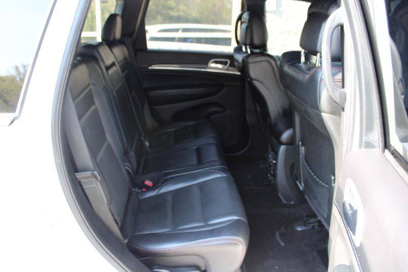 Used 2017 Jeep Grand Cherokee Trailhawk w/ Trailhawk Luxury Group AWD/4WD image 12