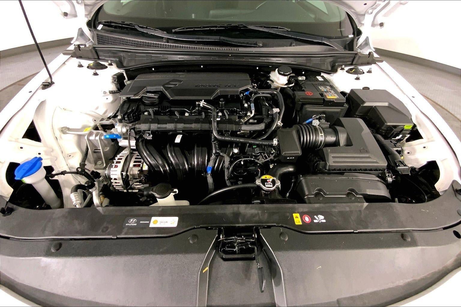 Used 2025 Hyundai Elantra SEL FWD image 10