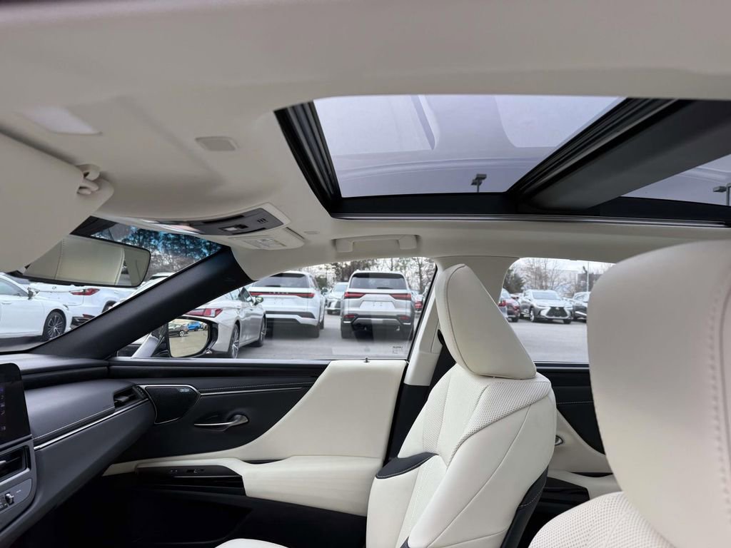 Used 2022 Lexus ES 350 Ultra Luxury image 20