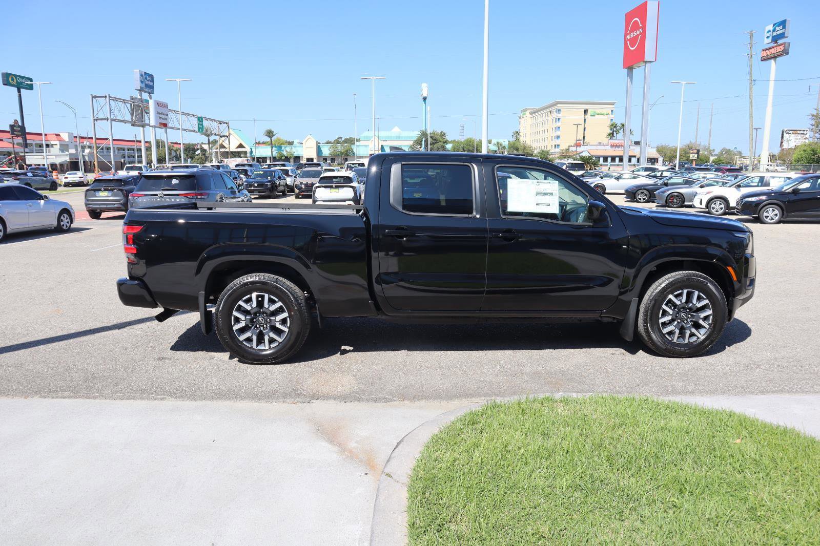New 2026 Nissan Frontier SV image 13