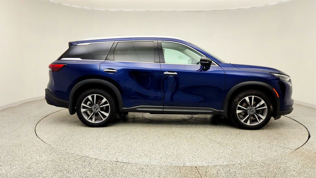 Used 2024 INFINITI QX60 Luxe FWD image 4