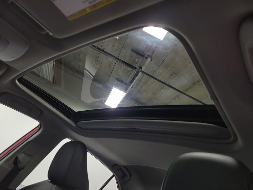 Used 2024 Toyota Camry SE image 14