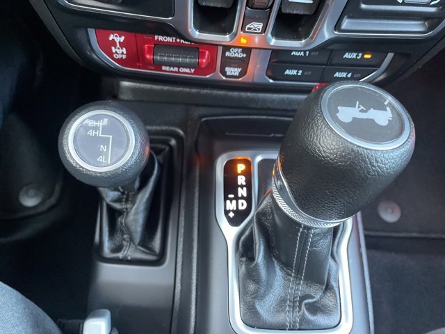 Used 2024 Jeep Wrangler Unlimited Rubicon w/ Dual Top Group image 28