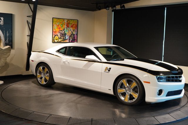 Used 2011 Chevrolet Camaro SS w/ RS Package RWD image 13