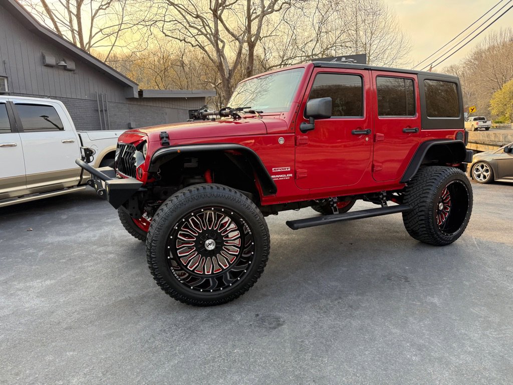 Used 2012 Jeep Wrangler Unlimited Sport AWD/4WD image 8