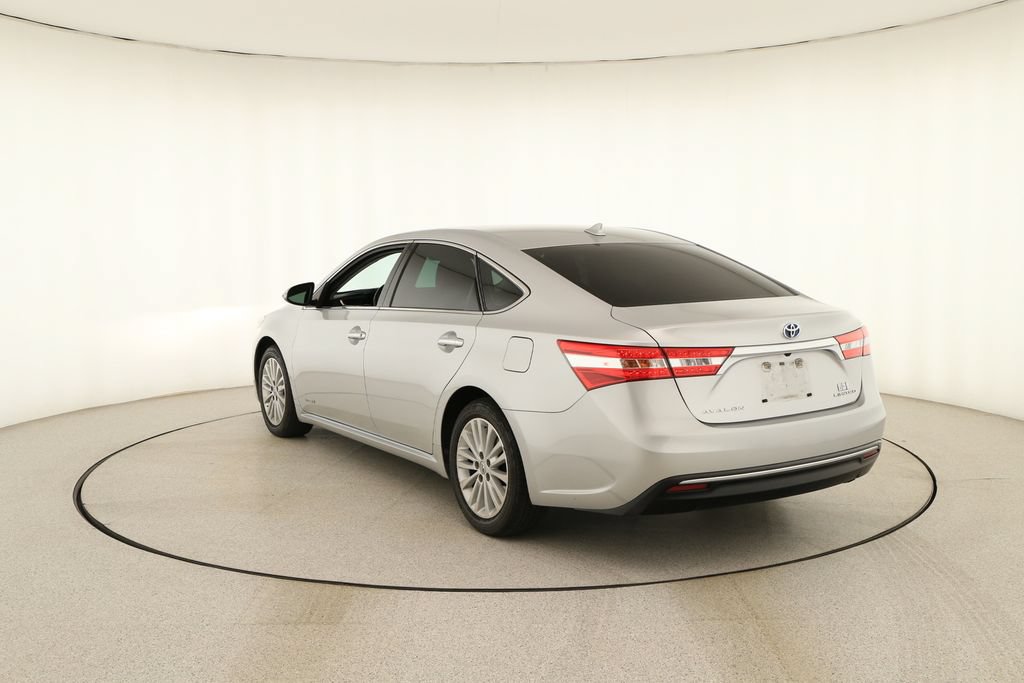 Used 2014 Toyota Avalon Limited w/ Technology Package FWD image 4